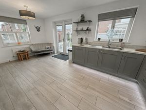 Photo 14- click for photo gallery